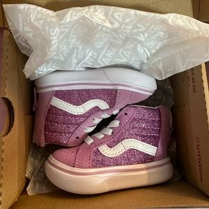 Size 2T orchid/glitter Vans